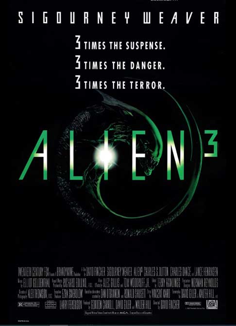 Alien 3 (1992) - Ellen Ripley pousa num presídio de segurança máxima, sem saber que carregou um alienígena com ela. 