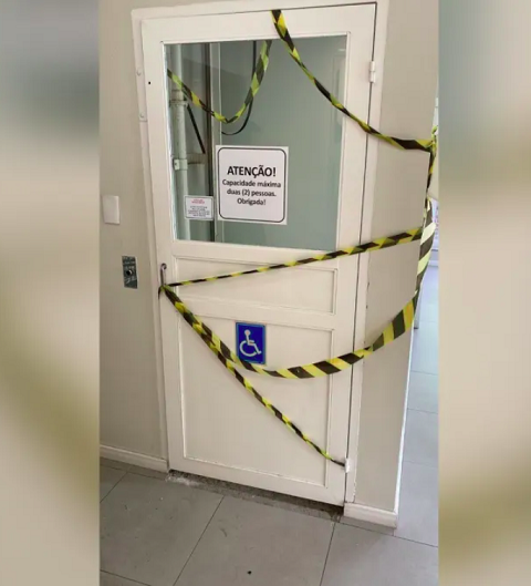 Quatro dias antes do acidente em BH, em 19/07/23, um casal de idosos foi esmagado por um elevador em uma clínica de saúde no município de Montenegro, na região metropolitana de Porto Alegre.