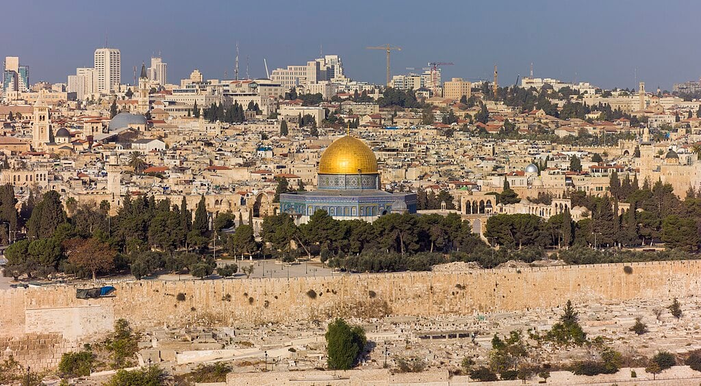 Israel reabre estradas fechadas por incêndio perto de Jerusalém Israel reabre estradas fechadas por incêndio perto de Jerusalém