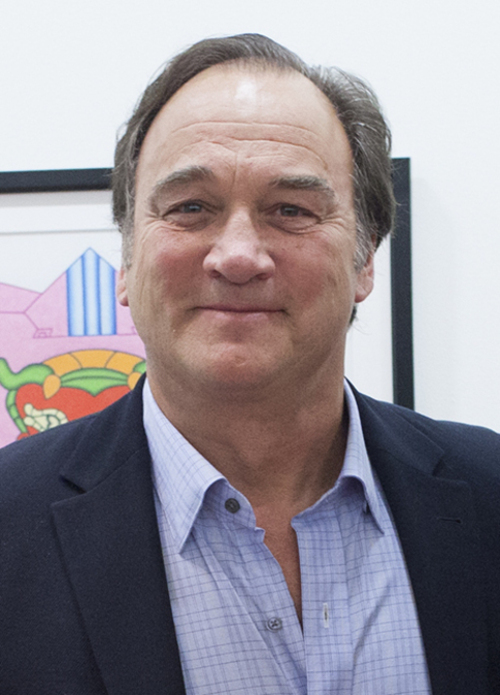 Vale destacar que John era irmão de outro famoso ator de Hollywood: Jim Belushi, que esteve em "A Pequena Loja dos Horrores"(1986),"K-9 - Um Policial Bom pra Cachorro" (1989) e "A Malandrinha" (1991).