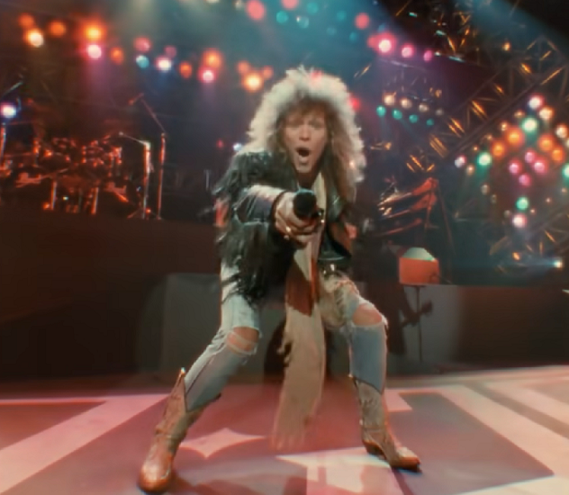 Esse hit da banda americana de rock Bon Jovi foi lançado como o segundo single do álbum "Slippery When Wet", em 1986. A música fez tanto sucesso que chegou ao topo da lista das "100 Melhores Músicas dos Anos 80" do canal de vídeos VH1.-reprodução