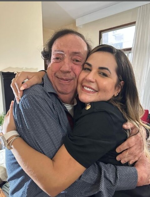 Ao se sensibilizar com o apelo do ator, a advogada Deolane Bezerra foi visitá-lo e fez uma doação de R$ 50 mil para ele. 

