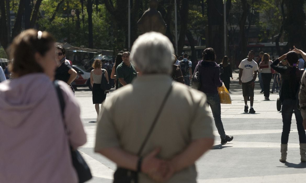 No Censo de 2010, eram 96,9 homens para cada 100 mulheres. A proporção aumentou em 2022: 94,2 homens para cada 100 mulheres.