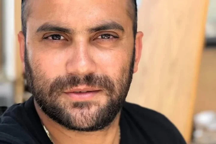 Issam Abdallah, cinegrafista da Reuters no Líbano, morreu durante bombardeio na fronteira com Israel em confronto do Hezbollah, que apoia o Hamas.-Reprodução/Redes Sociais