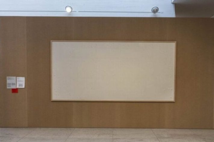 Em 2021, o artista dinamarquês Jens Haaning enviou duas telas em branco para serem expostas no Museu Kunsten de Arte Moderna - Divulgação/Kunsten Museum of Modern Art Aalborg