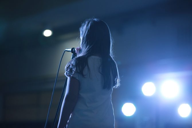 Assim eram cantores famosos na época da infância; reconheceria?