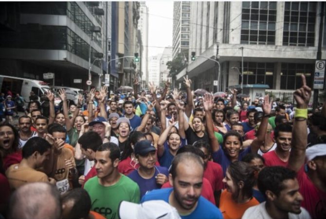 Marias ‘dominam’ o Brasil, e nomes como Gael e Valentina disparam, segundo o Censo 2022