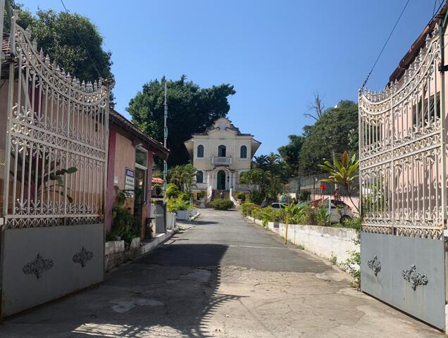 Criada em 1918 pelo ator Leopoldo Fróes em parceria com o jornalista Irineu Marinho, a Casa dos Artistas — como também é chamada — é uma organização sem fins lucrativos.-Divulgação