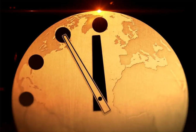 Relógio do Juízo Final:  À meia-noite, o fim da Humanidade