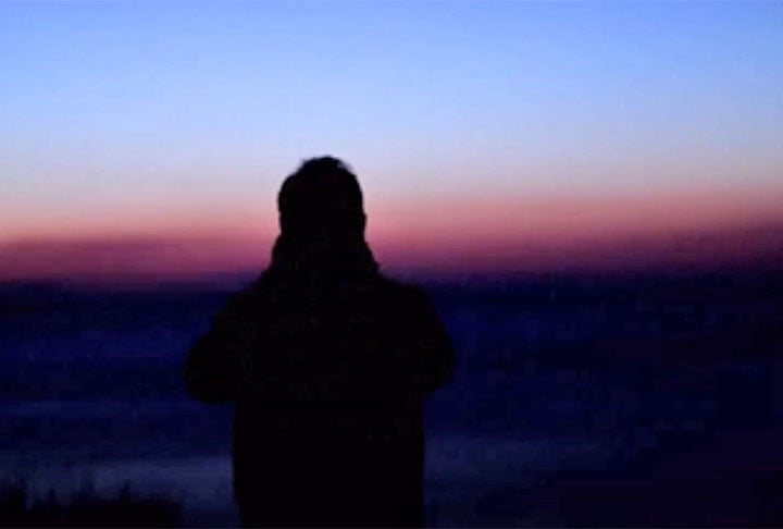O céu, sem dúvida, tem seus mistérios. Muitas pessoas costumam ficar intrigadas com aparições. -Reprodução de vídeo BBC