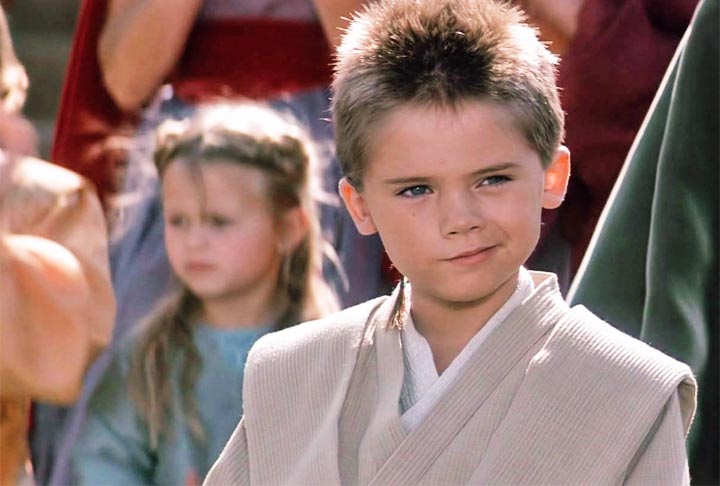 Jake Lloyd — Ficou conhecido ainda criança ao interpretar Anakin Skywalker em Star Wars: Episódio I – A Ameaça Fantasma, papel que trouxe grande exposição e críticas.