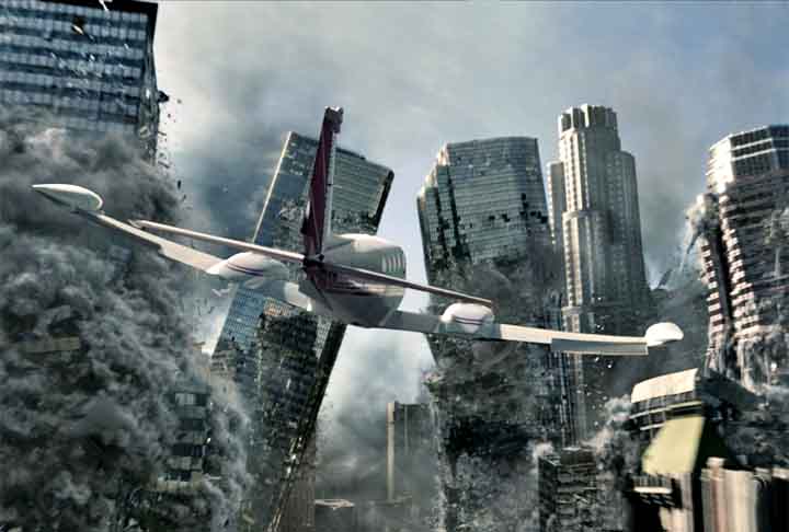 "2012" mostra algumas pessoas escapando da destruição iminente, ao viajarem em arcas. O restante da humanidade enfrenta a devastação total do planeta. - Divulgação
