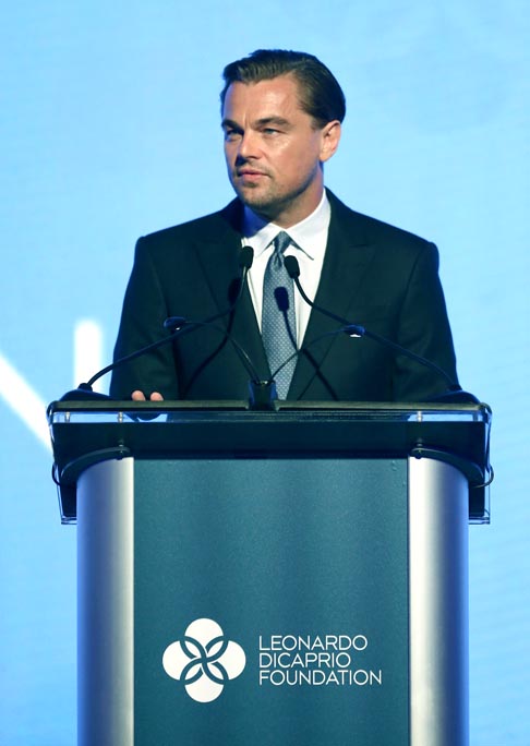 DiCaprio ressaltou o papel dos povos indígenas na proteção das florestas e afirmou que a natureza oferece soluções eficazes para enfrentar a crise climática e a perda de biodiversidade.
