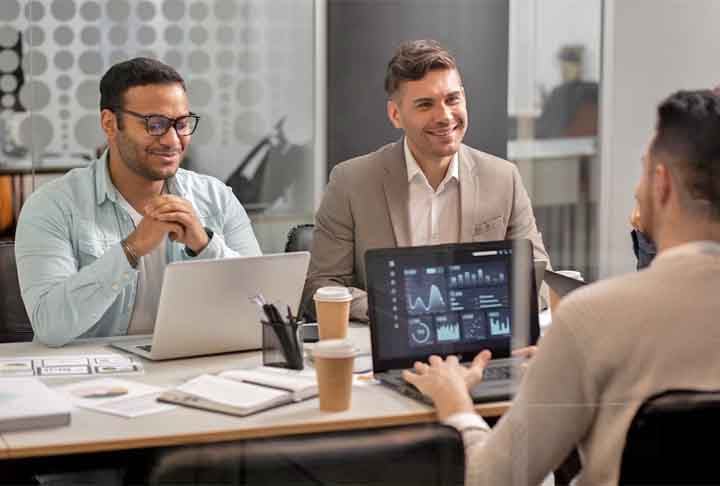 Caminho livre: As profissões com maior chance de emprego -  Imagem Freepik
