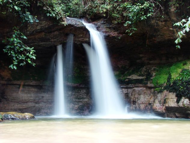 Buracos misteriosos na Amazônia 