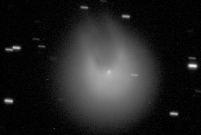 ‘Cometa do Diabo’ avança e poderá ser visto a olho nu em abril