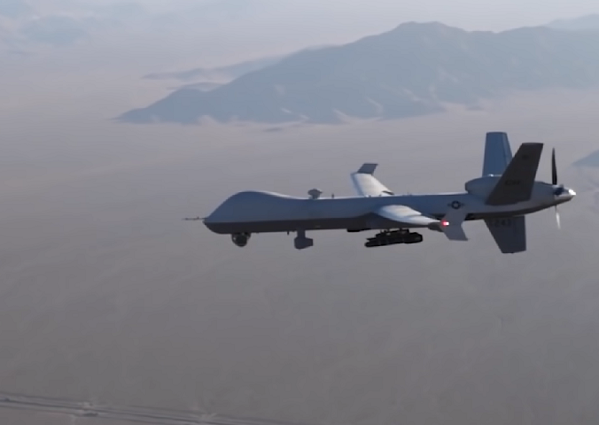Além de seu uso em combate, drones militares têm desempenhado papéis fundamentais em missões de busca e resgate, monitoramento de áreas de desastre e combate ao terrorismo.