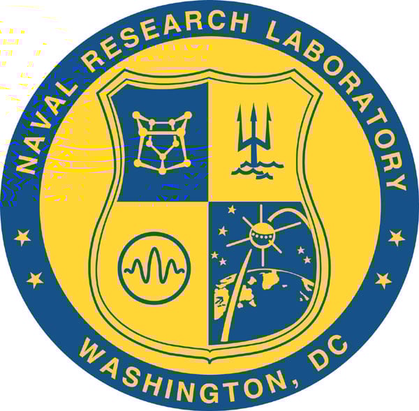 O professor lidera um projeto em colaboração com o Naval Research Laboratory para desenvolver um sistema de alerta que ofereça tempo para o caso de uma tempestade solar perigosa se aproximar. 
