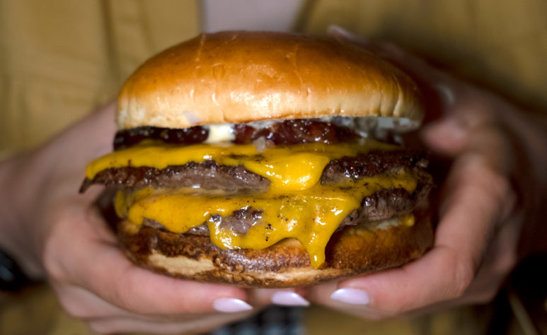 Duas hamburguerias brasileiras entram na lista de melhores do mundo