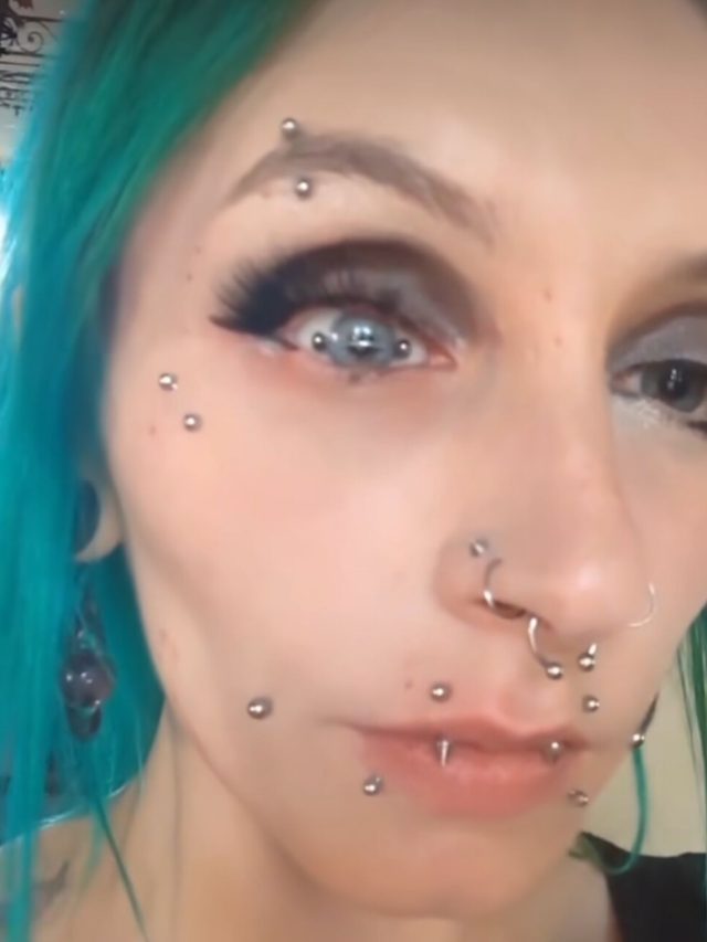 Mulher choca internautas ao exibir ‘piercing no olho’