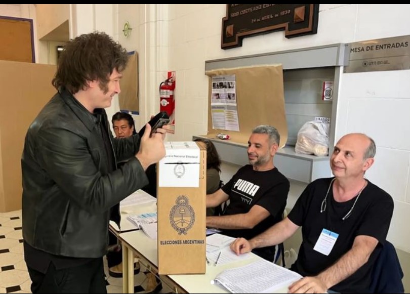 Quando candidato à presidência argentina, Milei mostrou-se negacionista em relação às mudanças climáticas, que já chegou a definir como 
