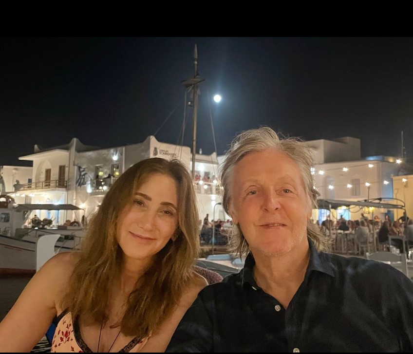 Em 2011, o astro da música casou-se com a milionária americana Nancy Shevell. O casal está junto até hoje.