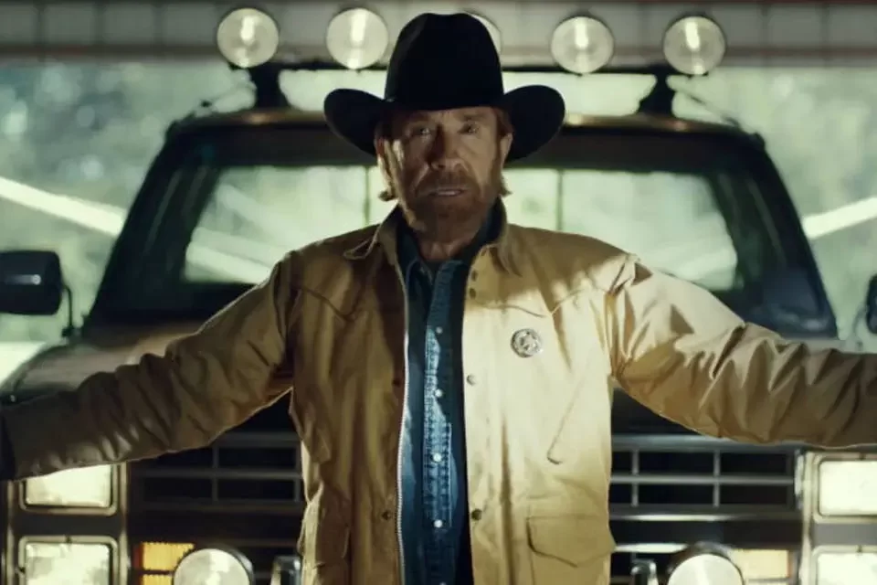 O lendário Chuck Norris está de volta ao cinema