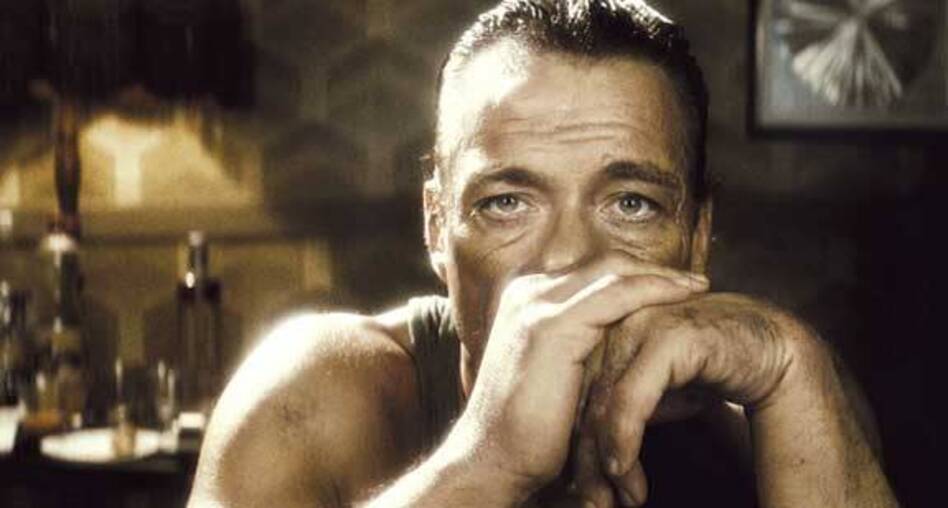 Van Damme diz que doa todo dinheiro à namorada e detona os próprios filmes