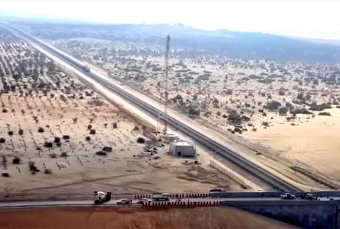 Ferrovia gigante no deserto será uma das maiores do mundo!