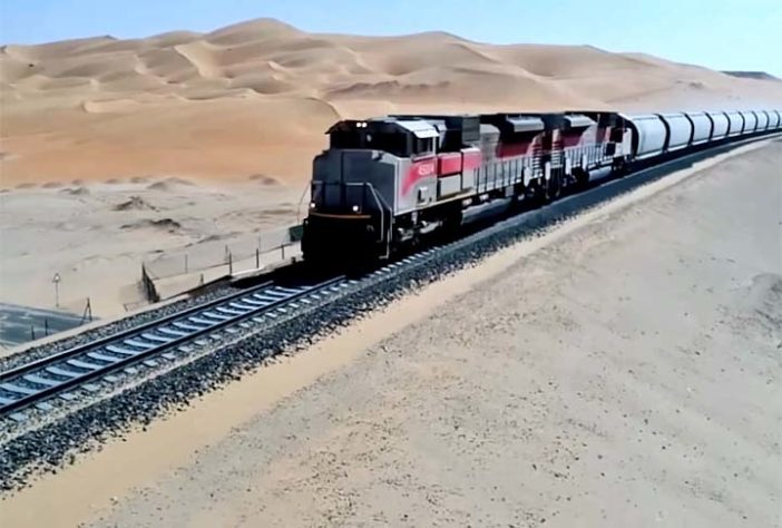 Ferrovia gigante no deserto será uma das maiores do mundo!