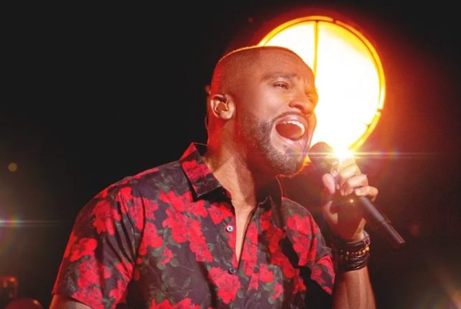 Alexandre Pires participa de álbum em homenagem ao “Só Pra Contrariar”