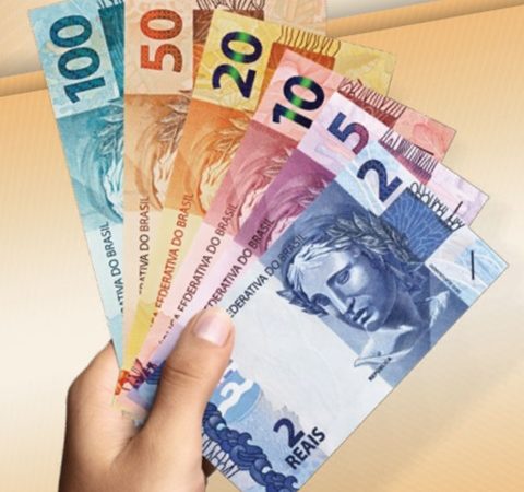Saiba como identificar se dinheiro é verdadeiro ou falso