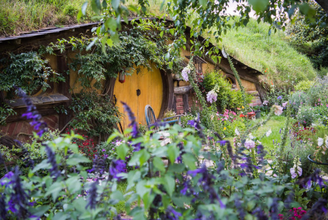 ‘Toca de Hobbit’ é aberta à visitação na Nova Zelândia