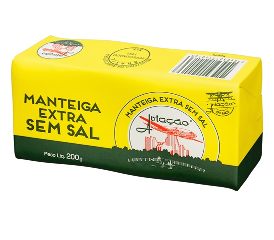 A marca "AviaÃ§Ã£o" ficou no 5Â° lugar, pois tem um "aroma limpo e suave, sabor agradÃ¡vel, lÃ¡cteo e levemente herbal". AlÃ©m disso, a "textura Ã© lisa e homogÃªnea", ainda que esfarele "mais do que o esperado ao passar no pÃ£o".
