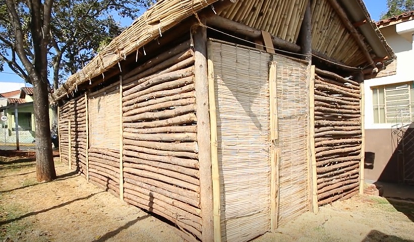 A Opy foi construída na área externa do Museu Municipal Elizabeth Aytai e abriga eventos, oficinas e diversas atividades culturais e artísticas ligadas aos povos originários.