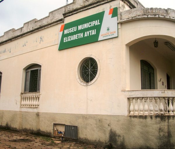 As peças raras serão levadas para o Museu Municipal Elizabeth Aytai, no município de Monte Mor, a 200km de Santos.