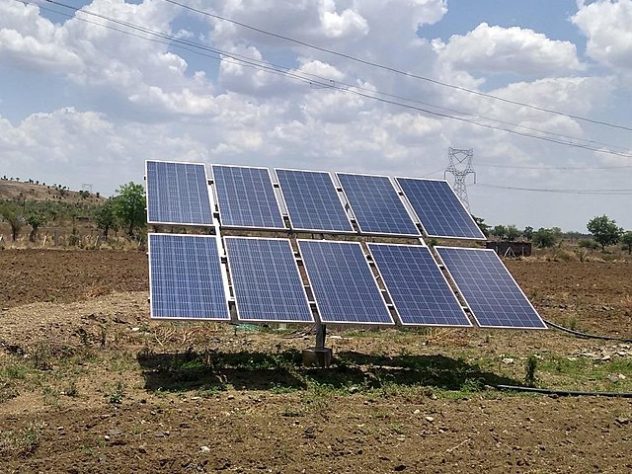 Painel solar -Shailsh Telang/Wikimedia Commons