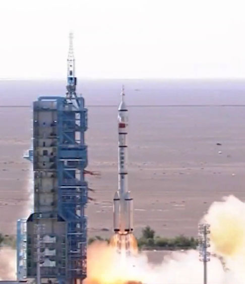 O programa espacial chinês é um dos mais ambiciosos do mundo. Ele tem início em 1956, quando a China começou a cooperar com a União Soviética no desenvolvimento de tecnologias espaciais.