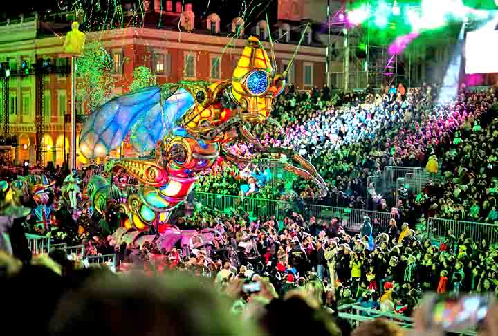 <p>Nice, na França – O Carnaval é considerado o evento mais importante do inverno na região francesa da Côte D’Azur (Costa Azul). Ele ocorre durante 15 dias – em 2024, vai de 17 de fevereiro a 3 de março, por exemplo. </p>
