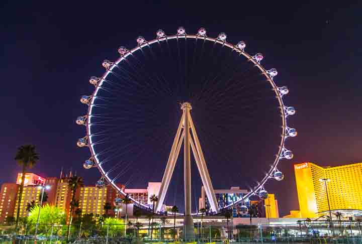 Hight Roller (Las Vegas): Possui 167 metros de altura. São 28 cabines envidraçadas de alta tecnologia, cada uma proporcionando aos passageiros uma vista da cidade. Os visitantes também têm experiências como degustações de chocolate e até sessões de yoga personalizadas.