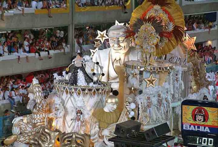 Bibi Ferreira - Viradouro 2003