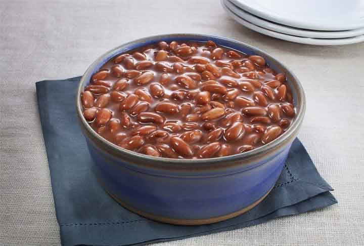 Ideal para o preparo de sopas e ensopados. Tem fácil cozimento, sendo considerado um tipo de feijão macio. Ele é encontrado em diversas regiões do Brasil.-Divulgação/Camil