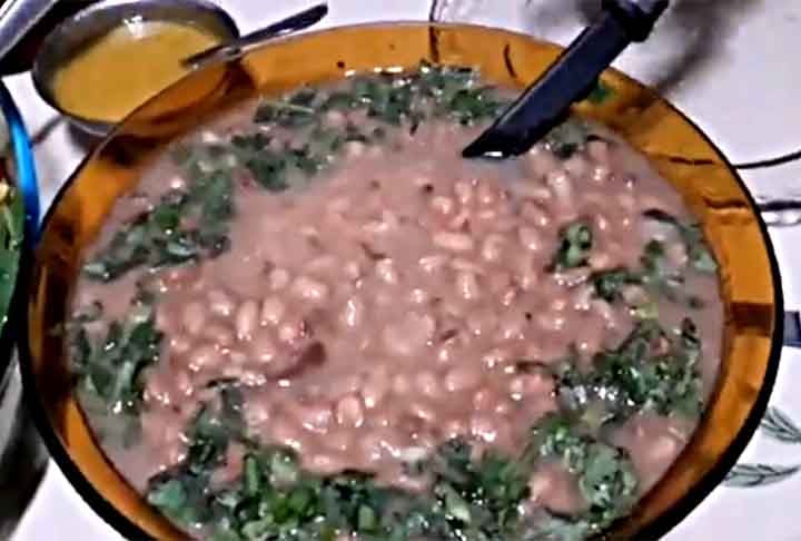 O feijão rosinha é tradicional na culinária mexicana e é utilizado no preparo de saladas. Possui um aroma suave. Uma curiosidade é que sua tonalidade rosa o torna um feijão bastante atrativo visualmente.-Reprodução/Youtube
