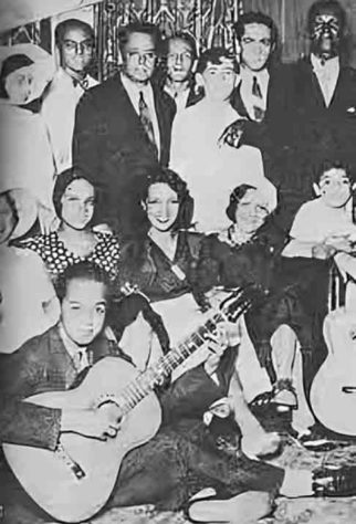 A Voz do Carnaval (1933) - Filmes que se passam no carnaval -