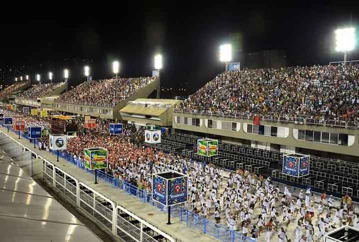 As escolas de samba do Grupo Especial do Carnaval do Rio vão desfilar em 3 dias - em vez de dois - em 2025. Assim, além de domingo e segunda, haverá apresentação na terça-feira.  -  (crédito: divulgação Riotur)