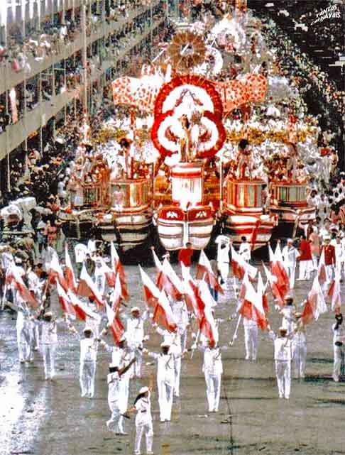 <p>Em 1993, o Acadêmicos do Salgueiro trouxe o enredo “Peguei um ita no Norte”. Na avenida, uma das maiores catarses de um samba, que foi entoado por toda a avenida. O “Explode coração, na maior felicidade, é lindo o meu Salgueiro, contagiando e sacudindo esta cidade”, conquistou o Brasil e os jurados, fazendo a agremiação ficar com o título.  </p>
