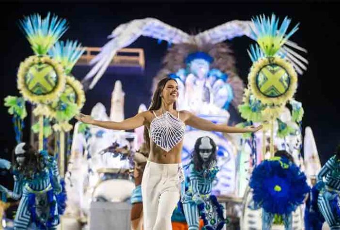 Um ano inesquecível - verão (2023) - Filmes que se passam no carnaval