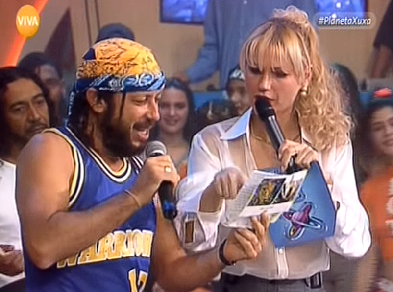 Em 1988, Bell e Wadinho entregaram a Xuxa a música 