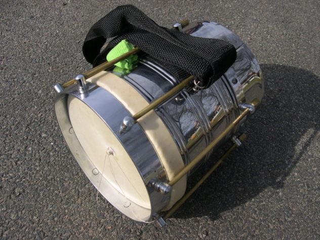 Cuíca - bateria escola de samba