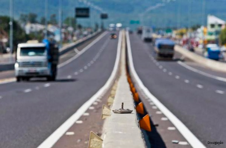 A concessionária destacou que as passagens de fauna também favorecem os motoristas: “Você imagina um usuário que está trafegando na rodovia a 110 quilômetros por hora e colide com uma anta. além de todo o ganho ambiental, o usuário trafega com mais segurança, com menor probabilidade de acabar se envolvendo em um acidente"